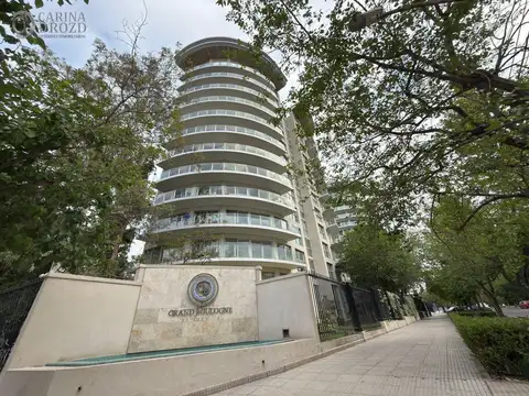 Departamento en venta c/ cochera en 5.ª Sección Residencial Sur