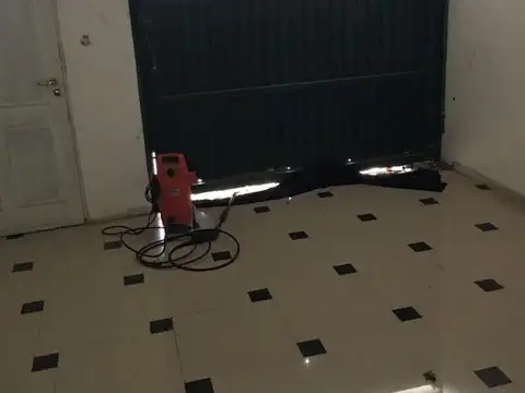 Depto Tipo Casa en Venta con 1 cocheras