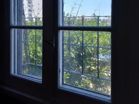 Antiguo y atípico dpto puesto a nuevo