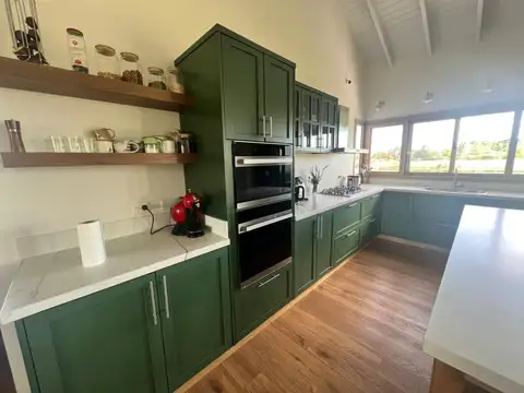 VENTA CASA CON VISTA AL LAGO , CHACRAS DE LA CRUZ