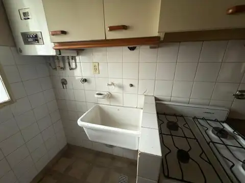 CASA EN VENTA EN PERGAMINO CON PATIO Y COCHERA