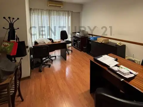 Venta Oficina Retiro 4 amb con dos balcones