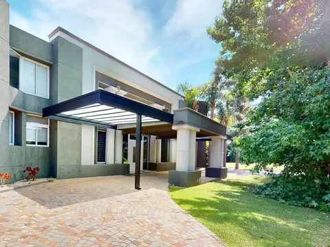 Casa en Venta en Abril Club De Campo