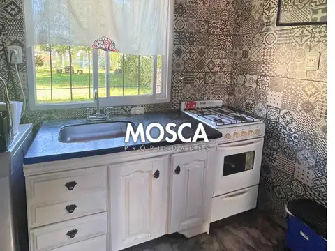 Casa 2 ambientes con 1 baño
