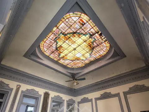 Casa 6 ambientes con 2 baños