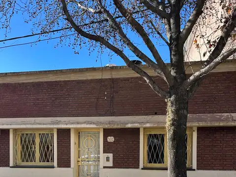 CASA EN ALQUILER
