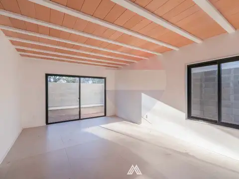 Casa en Venta en Solymar, USD 240.000