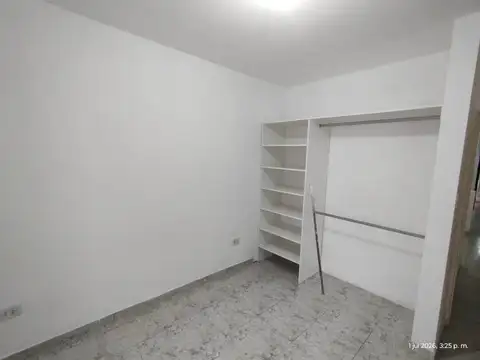 Av. Edison 800, Piso 1