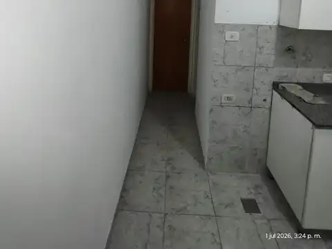 Av. Edison 800, Piso 1