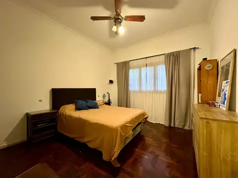 venta Casa 5 ambientes multifamiliar a metros de caba y avenida mitre