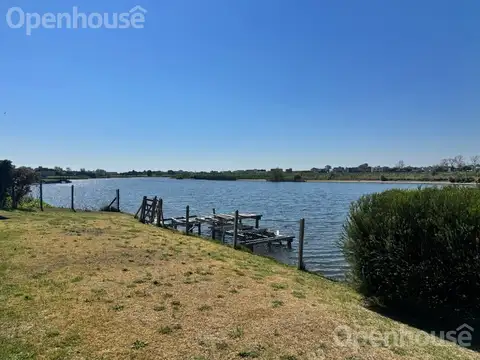 Casa en Venta con 4 cocheras