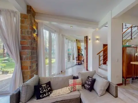 Casa 4 ambientes con 3 baños