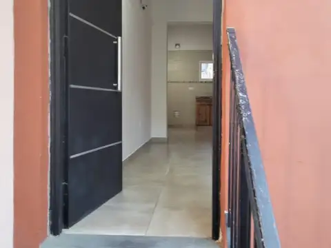 San Martin PH 3 ambientes con patio SIN EXPENSAS.