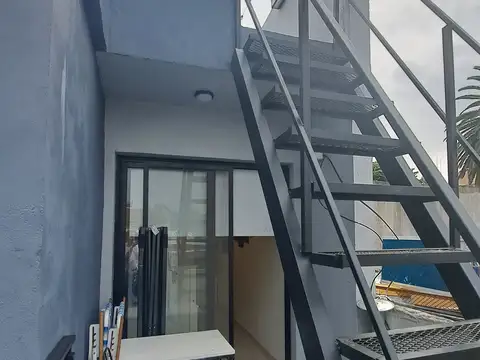 Depto Tipo Casa 3 ambientes con 1 baño