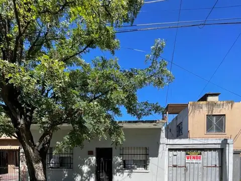 EN VENTA - COMPLEJO de 3 DPTOS. en Presidente Derqui