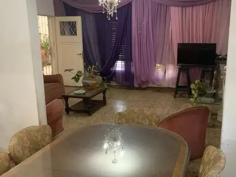 VENTA CASA 4 AMB COCHERA MÁS DOS DPTOS 2 AMB MERLO