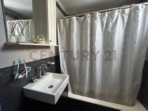 Departamento 3 ambientes con 2 baños