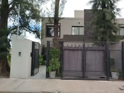 Casa en Venta en Hurlingham, USD 122.000