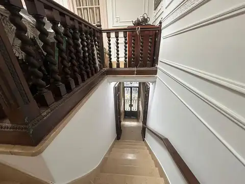 Depto Tipo Casa en Venta de 5 dormitorios