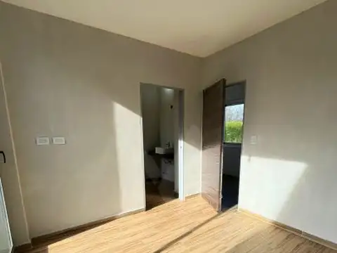 Venta de hermosa casa a estrenar de 4 ambientes en el exclusivo barrio La Reserva