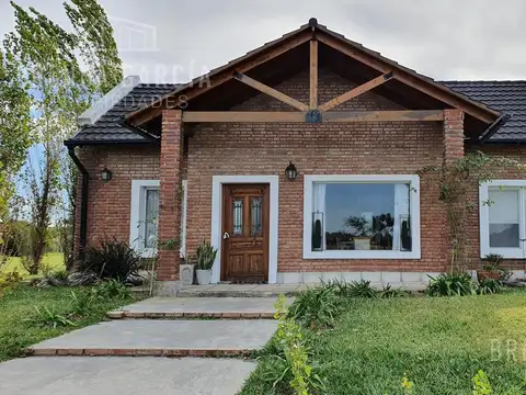 Casa con 3 Dormitorios en Club de Campo Los Bretes - Colon Entre Rios