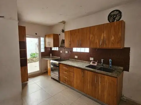 Depto Tipo Casa en Venta con 1 cocheras