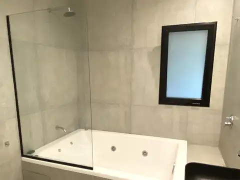 DUEÑO VENDE Casa en venta en Haras Santa María 4 dormitorios fondo libre