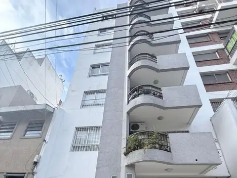 MONOAMBIENTE EN MONTE CASTRO
