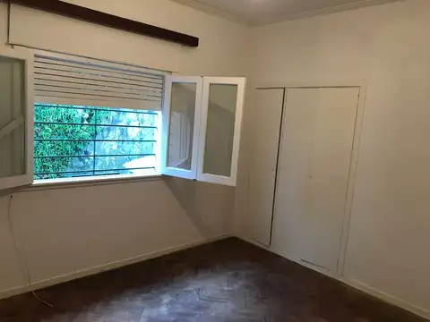 Depto Tipo Casa en Alquiler 46 años