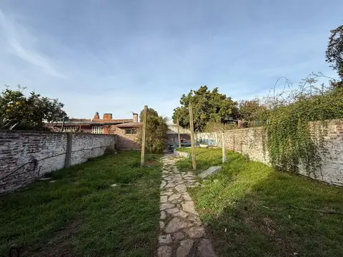 CASA EN VENTA - CAMPANA