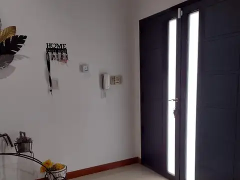 Casa en venta - 3 Dormitorios 4 Baños - Mercedes