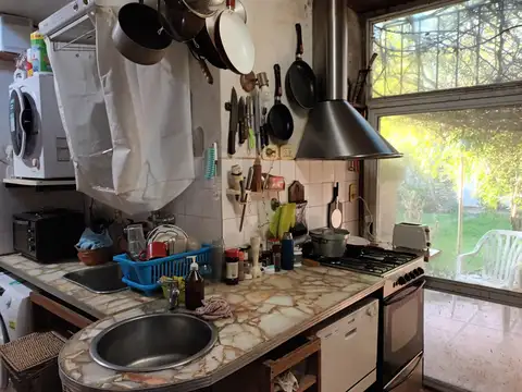 Casa más departamento en venta