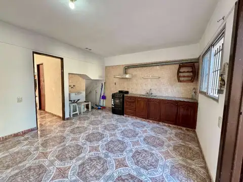 Depto Tipo Casa en Venta 40 años