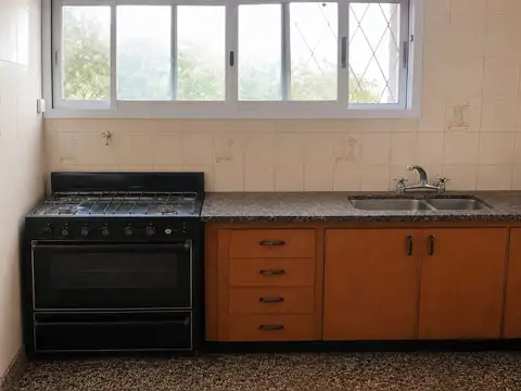Casa en Venta en Berazategui, USD 84.900