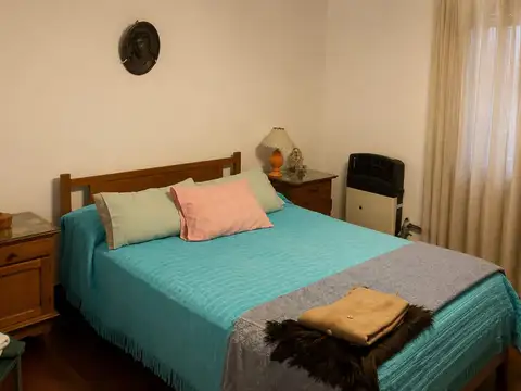 Casa 2 ambientes con 1 baño