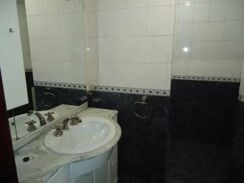VENTA DE CHALET EN BURZACO.