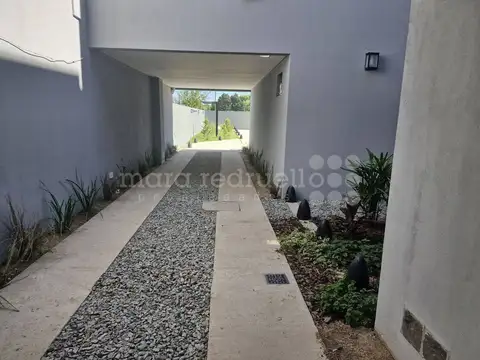EDIFICIO DEPTOS A ESTRENAR 2 DORM COCHERA TERRAZA