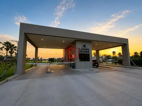 Terreno en Venta en Laguna Grande, USD 200.000