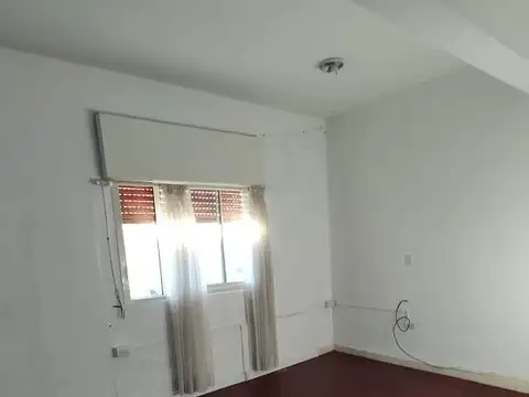 Rojas Y Acevedo 824 , Piso PB