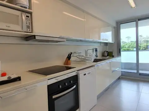 Departamento en Alquiler con 1 cocheras