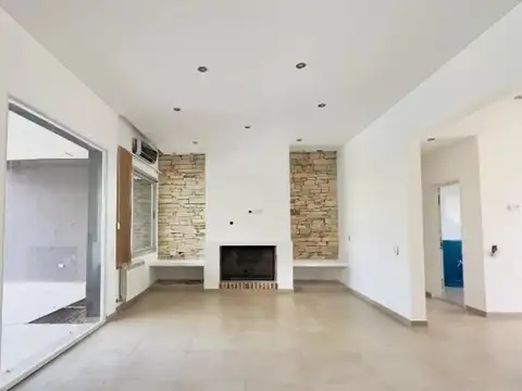Casa 5 ambientes con 3 baños