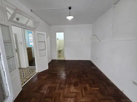 Depto Tipo Casa en Alquiler de 2 ambientes