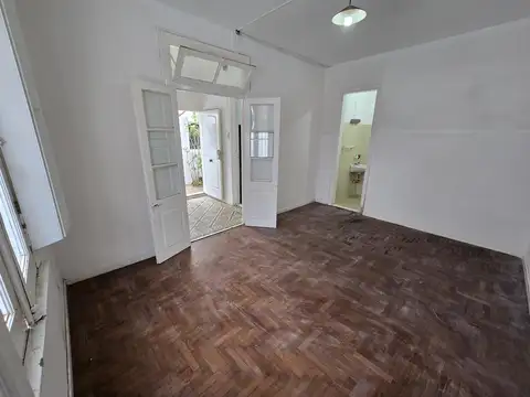 Depto Tipo Casa en Alquiler en Lomas de Zamora, $ 540.000