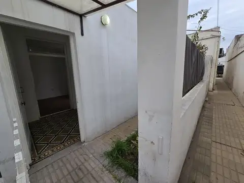 Depto Tipo Casa 2 ambientes con 1 baño