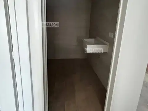 MIRALLA 1000, Piso 1