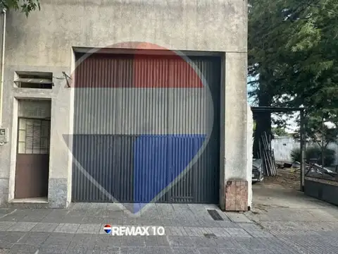 Gran salón con potencial comercial o logístico