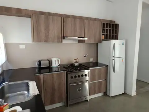 Casa 4 ambientes con 3 baños