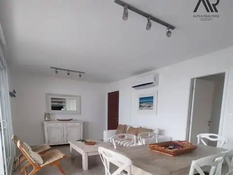 Apartamento en Alquiler de Temporada / cochera en La Barra