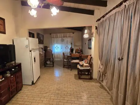 Casa 3 ambientes parque venta Moron