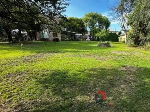 LOTE EN VILLA ALLENDE (Excelente Ubicación)